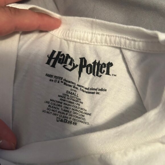 Harry Potter White Tank | Undesirable Number 1 Graphic Tank | Universal Studios - Picture 2 of 3